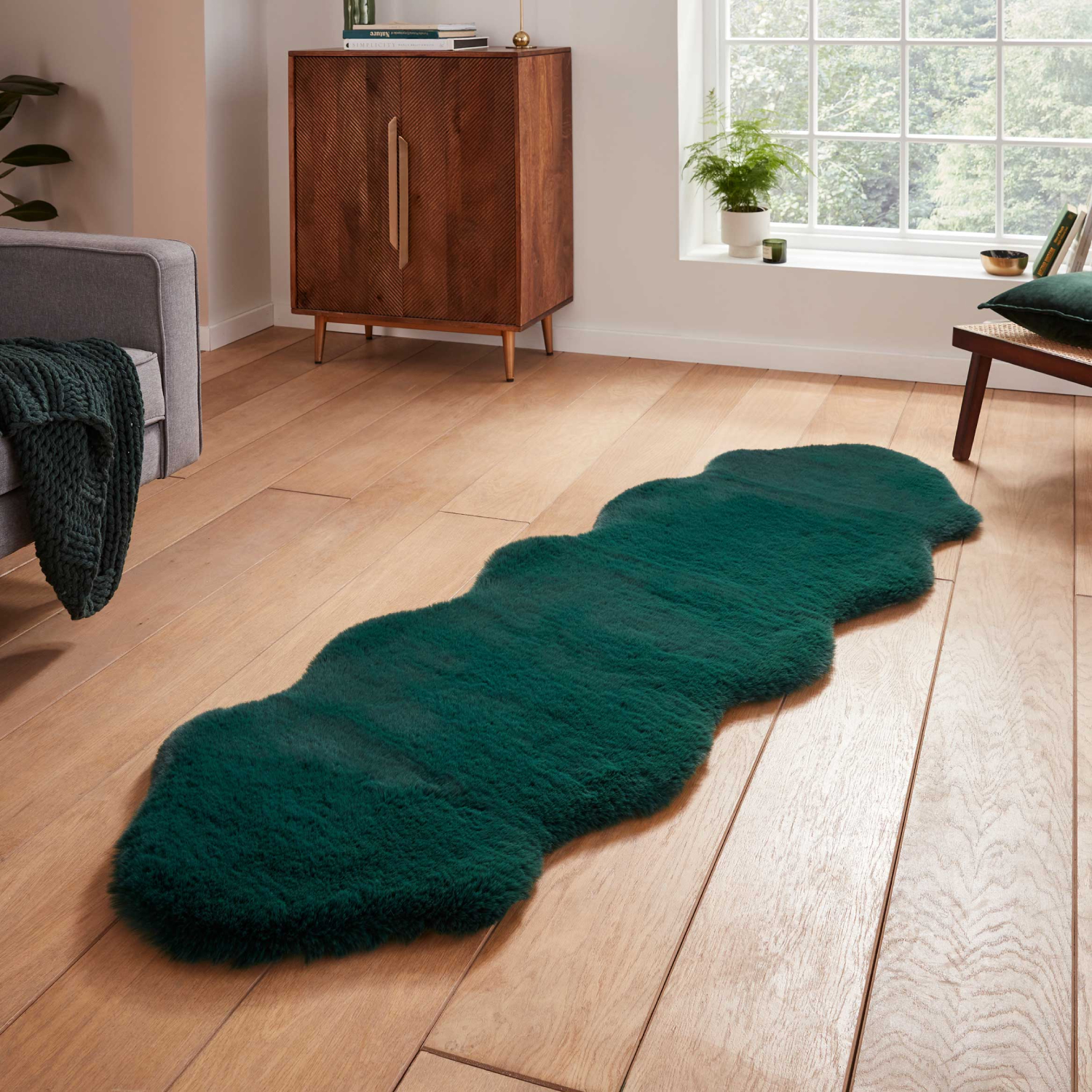 Super Teddy Plain Shaggy Faux Sheepskin Rugs In Jewel Green